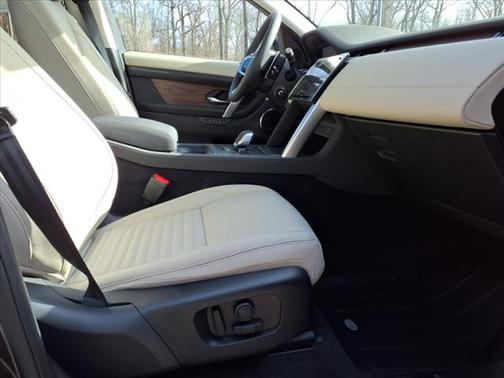 2025 Land Rover Discovery Sport S