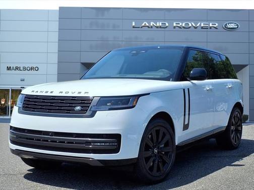 2025 Land Rover Range Rover SE