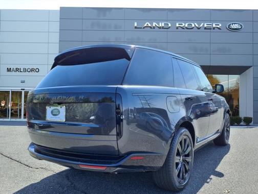2025 Land Rover Range Rover SE