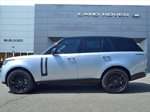 2025 Land Rover Range Rover SE
