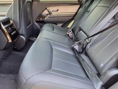 2025 Land Rover Range Rover Sport SE