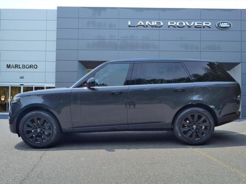 2025 Land Rover Range Rover SE LWB