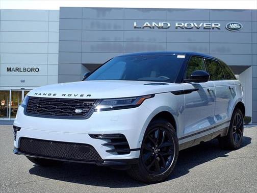 2026 Land Rover Range Rover Velar P250 SE R-Dynamic