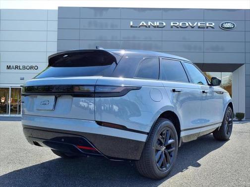 2026 Land Rover Range Rover Velar P250 SE R-Dynamic
