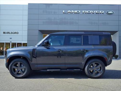 2025 Land Rover Defender 110 S