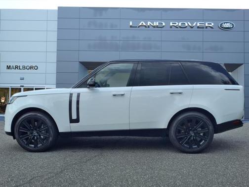 2025 Land Rover Range Rover P400 SE