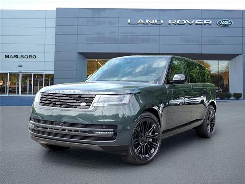 Green 2026 Land Rover Range Rover P530 SE 7 Seat