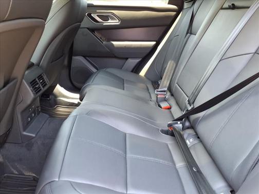2026 Land Rover Range Rover Velar Dynamic SE