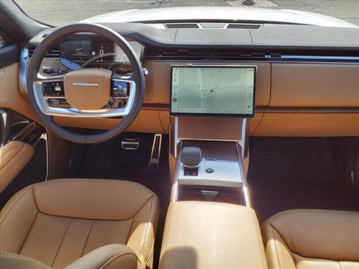 2025 Land Rover Range Rover SE