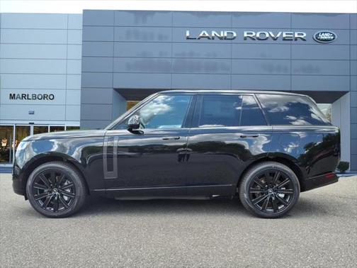 2025 Land Rover Range Rover SE