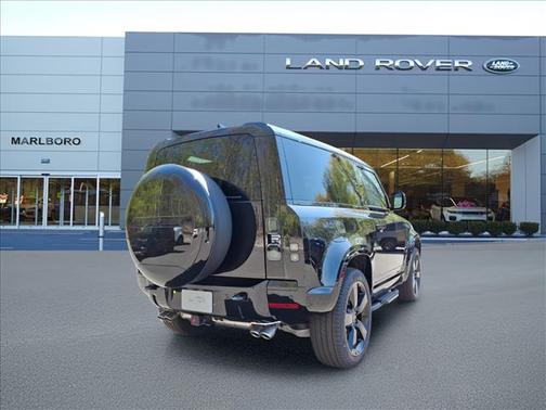 Santorini Black Metallic 2026 Land Rover Defender V8
