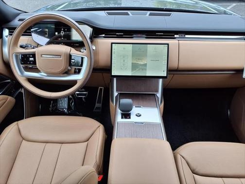 2025 Land Rover Range Rover SE LWB