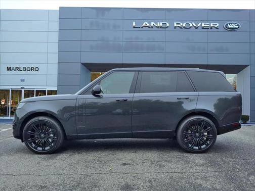 2025 Land Rover Range Rover SE LWB