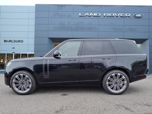 2026 Land Rover Range Rover P400 SE