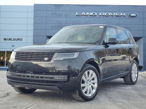 2025 Land Rover Range Rover P400 SE