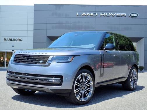 2025 Land Rover Range Rover P400 SE
