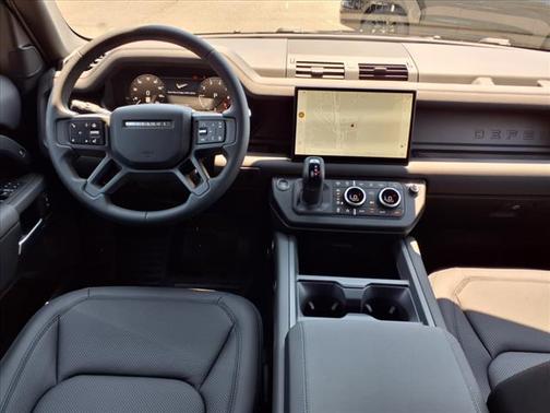 2025 Land Rover Defender 110 S
