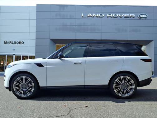 2025 Land Rover Range Rover Sport SE