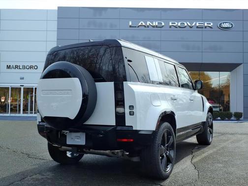 2026 Land Rover Defender P400 X-Dynamic SE