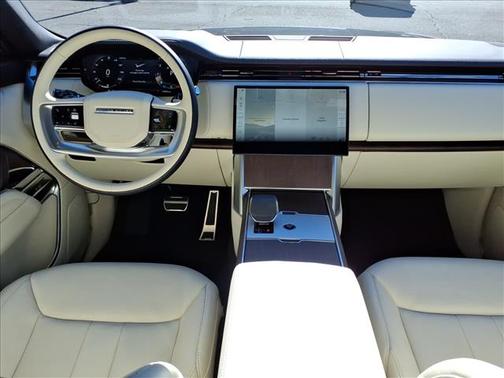 2025 Land Rover Range Rover P400 SE