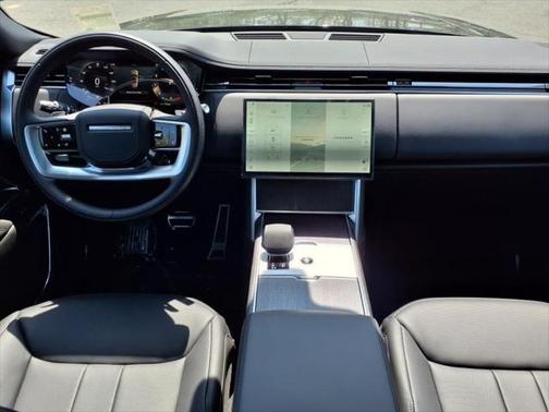 2025 Land Rover Range Rover SE LWB