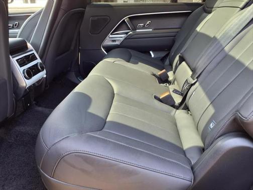 2025 Land Rover Range Rover SE LWB
