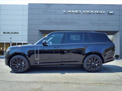2025 Land Rover Range Rover SE LWB
