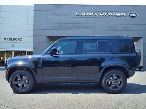 2025 Land Rover Defender 110 S