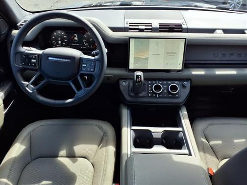 2025 Land Rover Defender 110 S