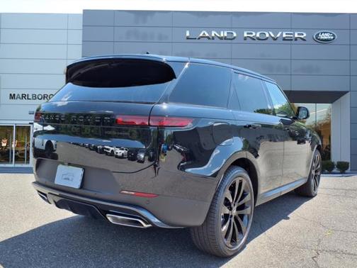 2025 Land Rover Range Rover Sport SE