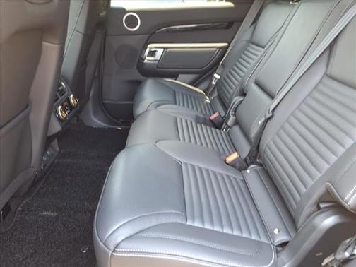 2025 Land Rover Discovery S