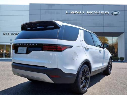 2025 Land Rover Discovery S