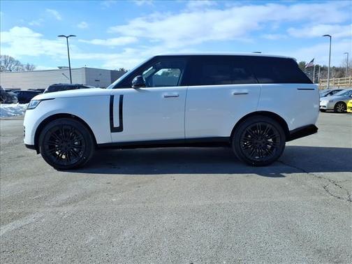 2026 Land Rover Range Rover P400 SE