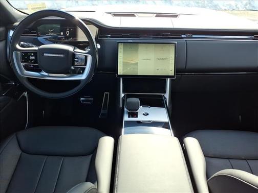 2026 Land Rover Range Rover P400 SE