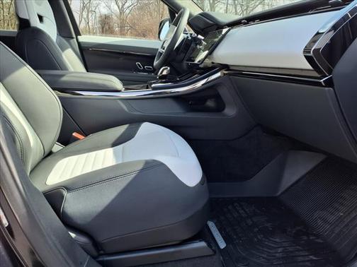 2025 Land Rover Range Rover Sport P635 SV Edition Two