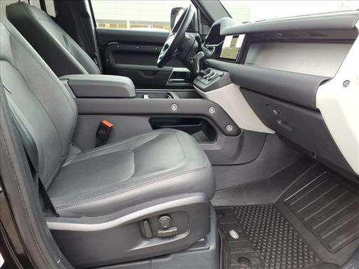 2024 Land Rover Defender 110 P400 S