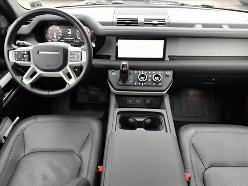 2024 Land Rover Defender 110 P400 S