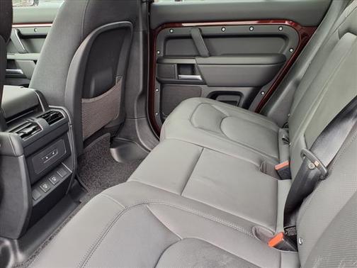 2025 Land Rover Defender 110 Sedona Red