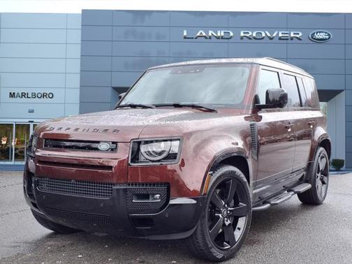 2025 Land Rover Defender 110 Sedona Red