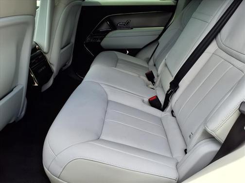 2025 Land Rover Range Rover Sport P360 S