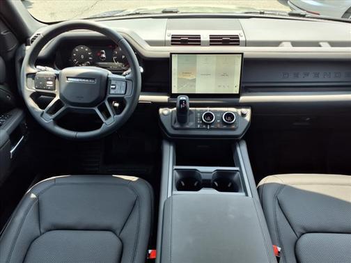2025 Land Rover Defender 110 X-Dynamic SE