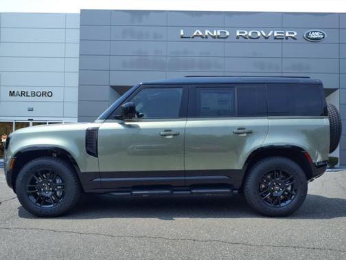 2025 Land Rover Defender 110 X-Dynamic SE