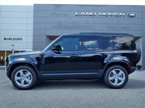 2025 Land Rover Defender 110 S