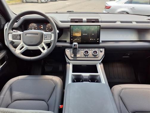 2025 Land Rover Defender 110 S