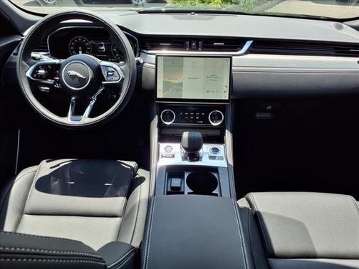2026 Jaguar F-PACE P400 R-Dynamic S