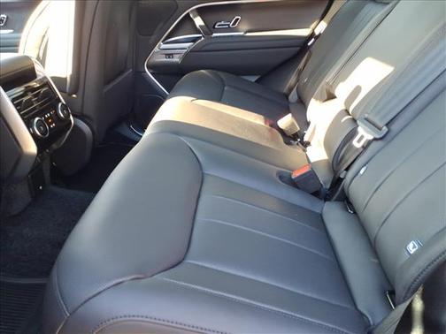 2026 Land Rover Range Rover P400 SE