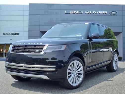 2025 Land Rover Range Rover SE LWB
