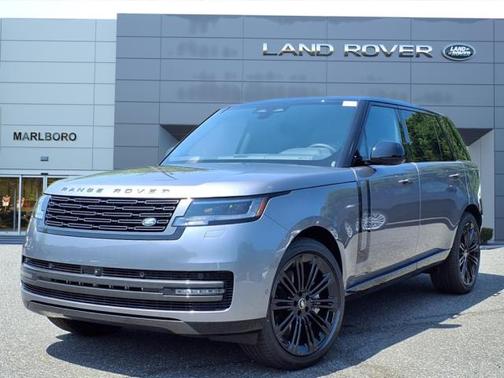 2025 Land Rover Range Rover SE LWB