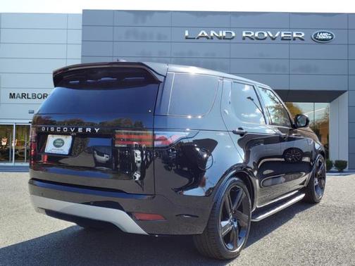 2025 Land Rover Discovery P360 Metropolitan