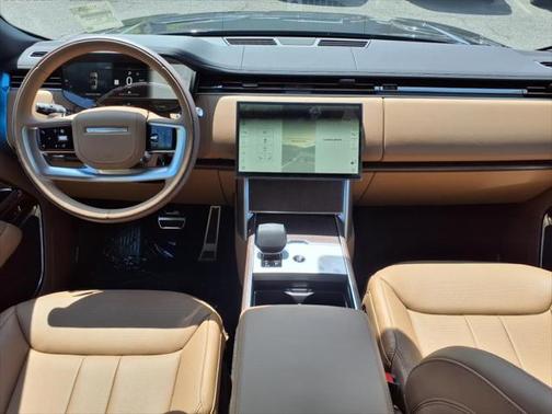 2025 Land Rover Range Rover SE LWB